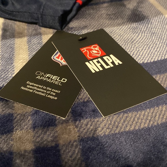 NFL New England Patriots #12 Tom Brady jersey size Medium - Picture 11 of 14